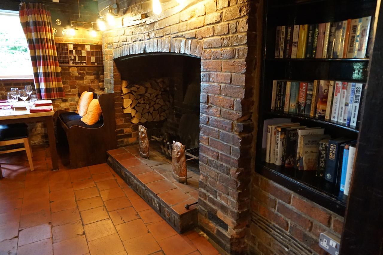 迪德科特The Red Lion Pub & Kitchen住宿加早餐旅馆 外观 照片